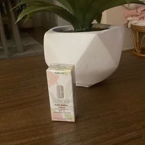 Clinique Even Better Make up Broad Spectrum Spf 15 New